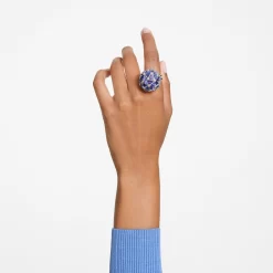 Swarovski Curiosa Cocktail Ring Triangle Cut, Blue, Gold-tone Plated
