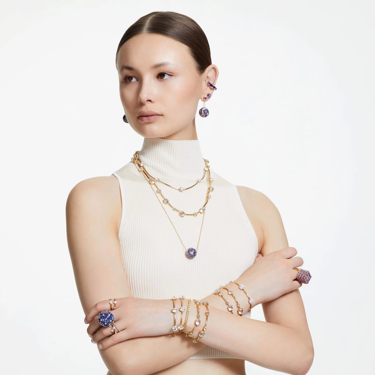 Swarovski Curiosa Cocktail Ring Triangle Cut, Blue, Gold-tone Plated - Image 5