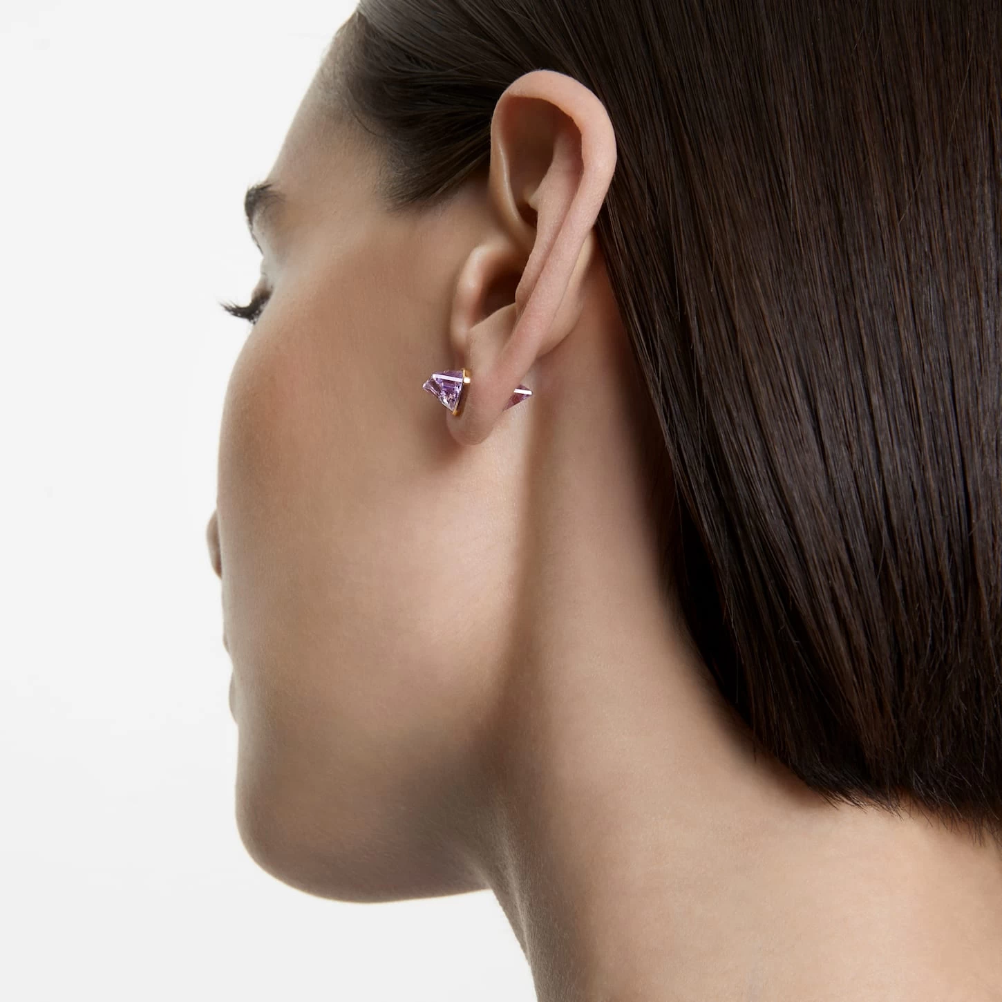 Swarovski Lucent Ear Cuff Single, Magnetic Closure, Purple, Gold-tone Plated - Image 4