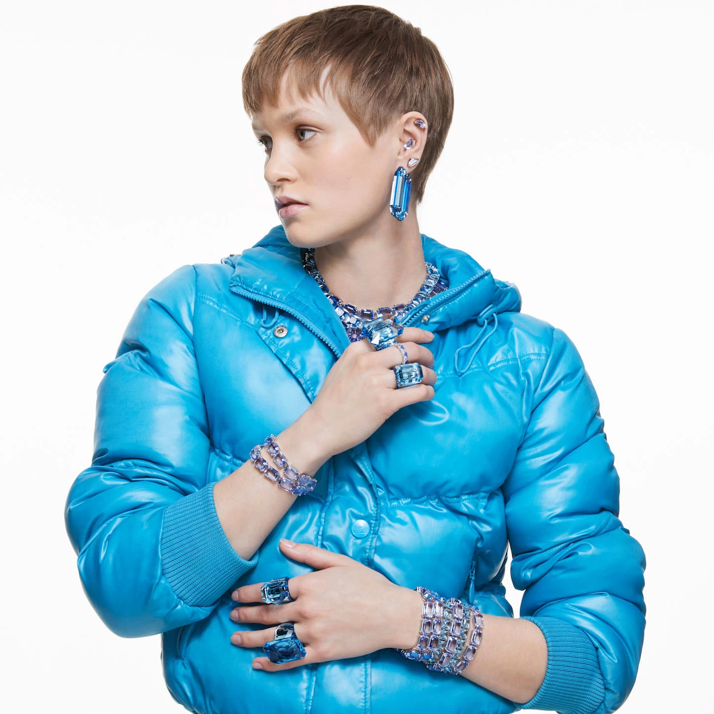 Swarovski Lucent Ear Cuff Single, Magnetic Closure, Purple, Gold-tone Plated - Image 5